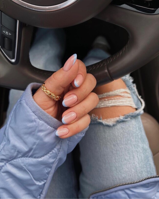 summer french nails, french nails 2022, french nails acrylics, long french nails, french nails with glitter, french nails designs, french nails ombre, trendy french nails, french nails color, french manicure 2022 summer, french nail designs with color