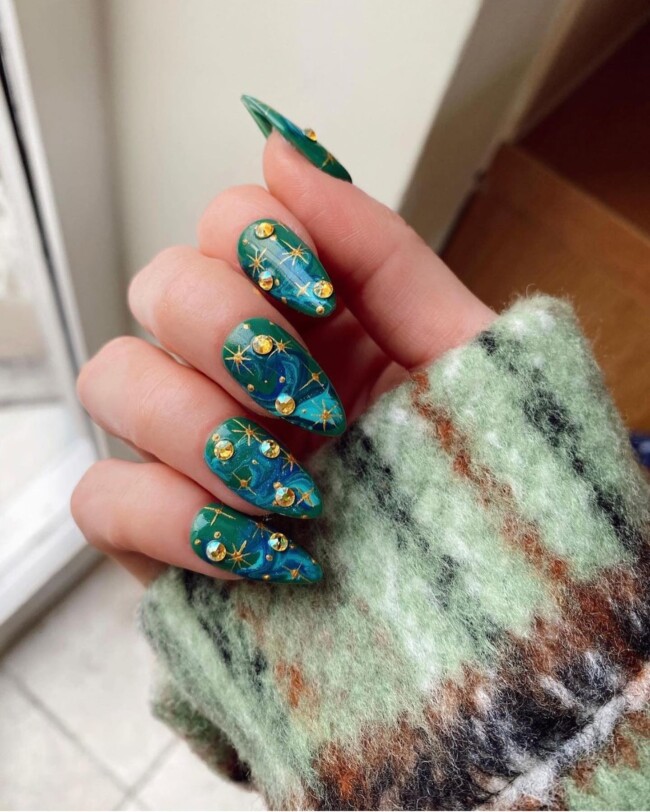 50+ Celestial Nail Art Design — Emerald Green Celestial Nail Art Design