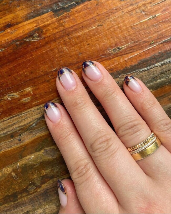 75 Ways to wear Tortoiseshell Nails —Tortoiseshell French Tip Short Nails