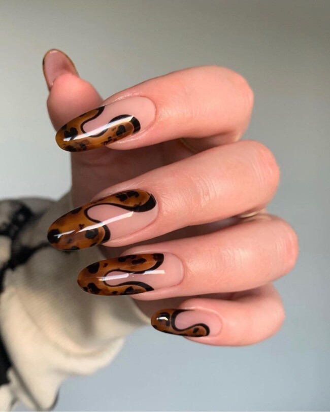 tortoiseshell nail art designs, tortoiseshell nails, tortoiseshell nail designs, tortoiseshell print nails, nail art designs, french tip tortoiseshell nails, tortoiseshell french tip nails