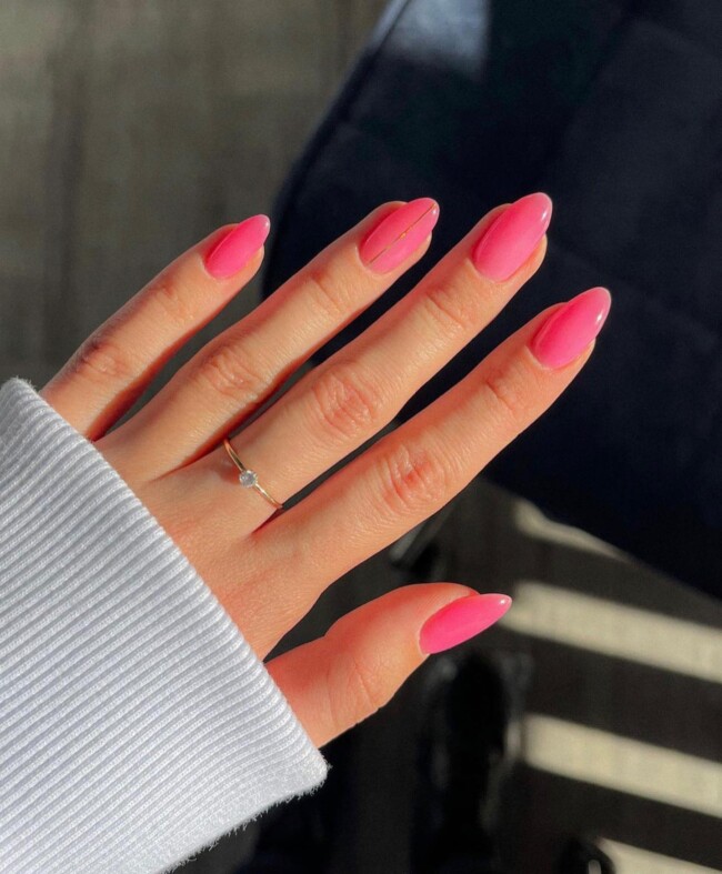 44 Trendy Pink Nails For Every Outfit — Minimalist Pink Nails with Gold Line