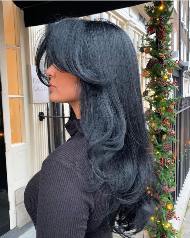 48 Cute and Trendy Long Hair with Curtain Bangs — Dark Hair with Blue Undertones