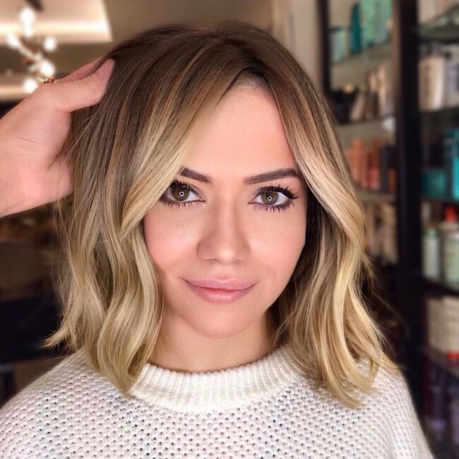 37 Most Stylish Long Bob Hairstyles To Try in 2022 — Blonde Face-Framing Highlights