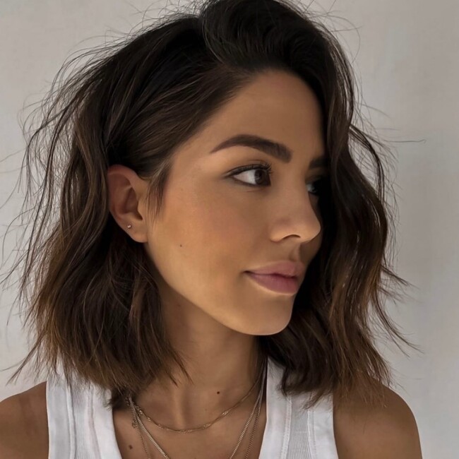 37 Most Stylish Long Bob Hairstyles To Try in 2022 — Textured Blunt Side Part Lob