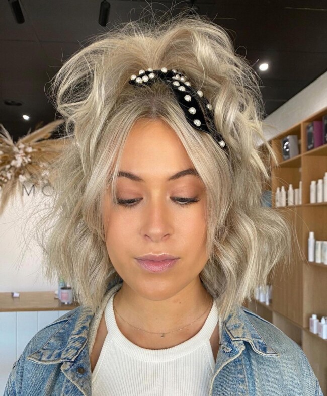 70+ Curtain Bangs That Are So Cute — Silver Blonde Half Up Lob Hairstyle
