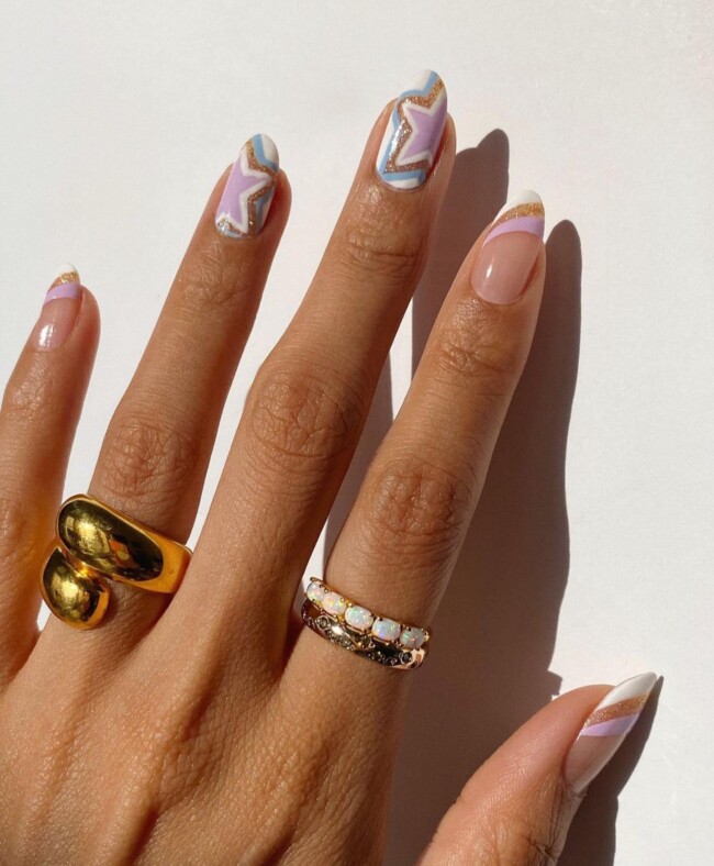 30 Aesthetic Pastel Nails That Are Perfect For Spring — Pastel & Glitter Star Nail Art