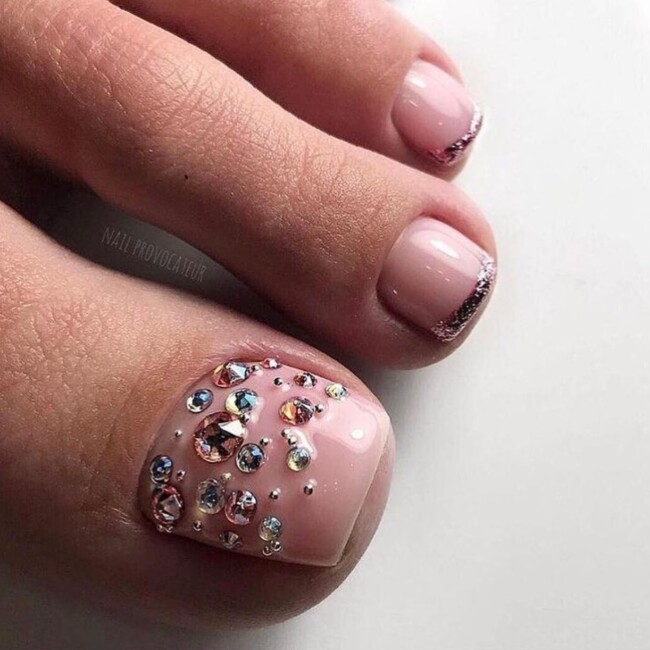 72 Cute Toe Nail Designs — Jewel & Rose Gold French Pedicure