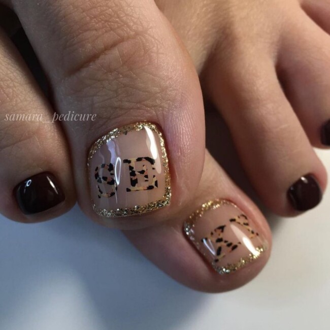 72 Cute Toe Nail Designs — Glitter Outline Pedicure