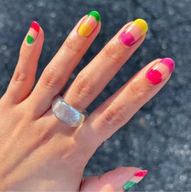 47 Best Spring Nails That Goes With Everything — Multi-Colored Negative Space Nail Art