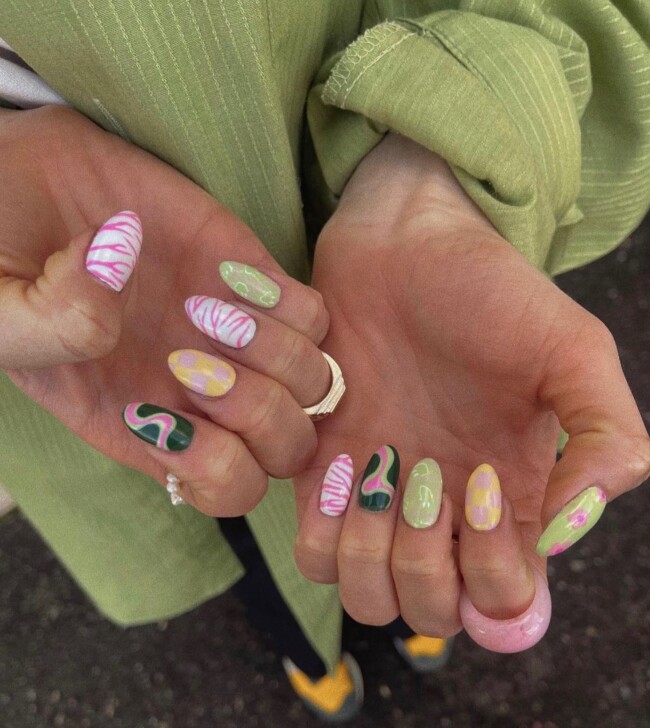 47 Best Spring Nails That Goes With Everything — Green, Pink, and Yellow Swirl Nail Art