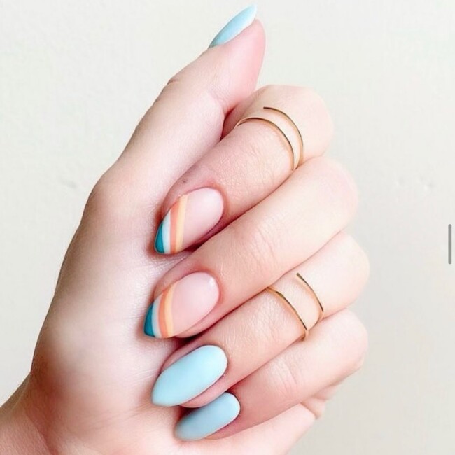 47 Best Spring Nails That Goes With Everything — Blue and Peach Nail Art