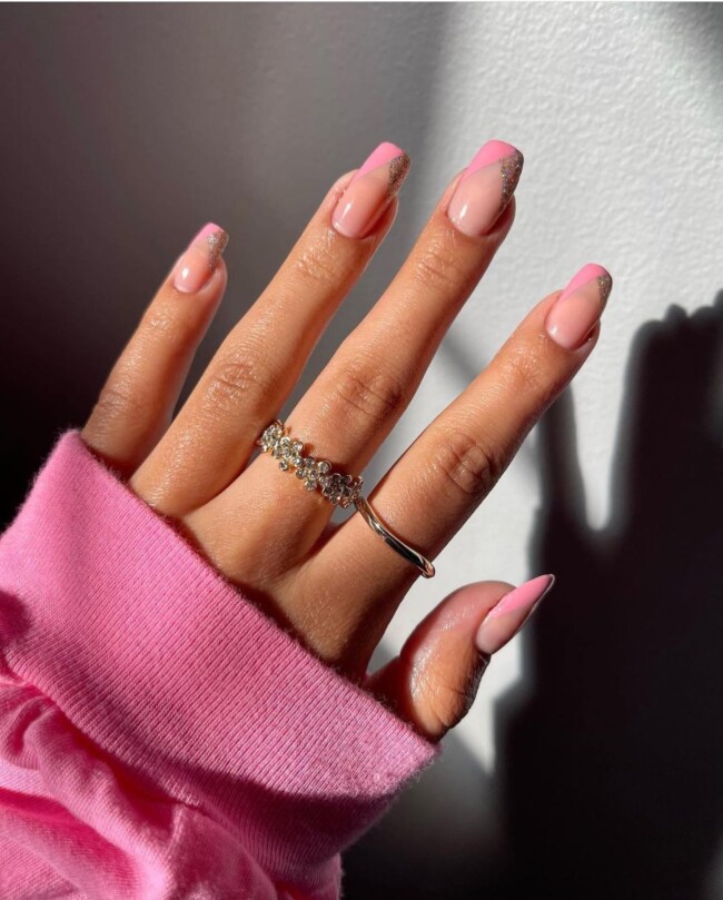 44 Trendy Pink Nails For Every Outfit — Glitter and Soft Pink V-Shaped French Nails