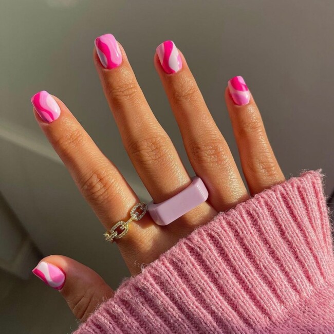 44 Trendy Pink Nails For Every Outfit — Shades of Pink and White Swirl Short Nails