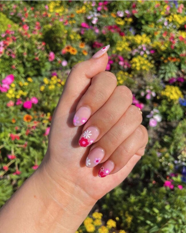 47 Best Spring Nails That Goes With Everything — Mixed Flower Nail Art