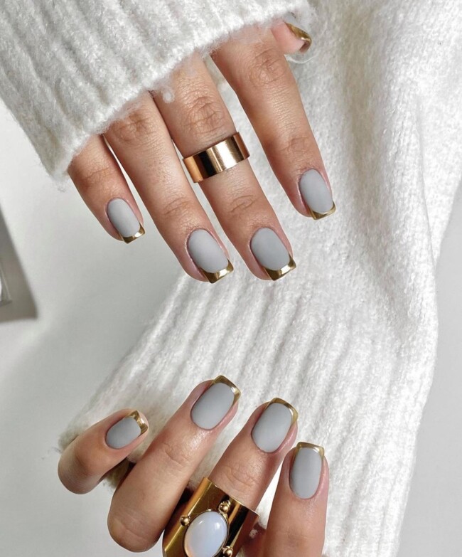 35 Modern Simple French Tip Nails — Gold Tip Grey Nails