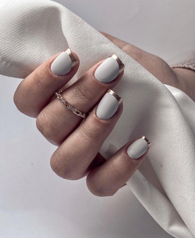 french tip nails, french tip nails with color, colored french tip nails 2022, coloured french tips short nails, colored nails with colored tips, french tip nail ideas, gold french tip nails, modern french manicure, colored tips nails, pink french tip nails