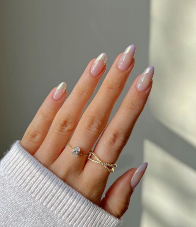 35 Modern Simple French Tip Nails — Chrome Effect French Tip Almond Nails