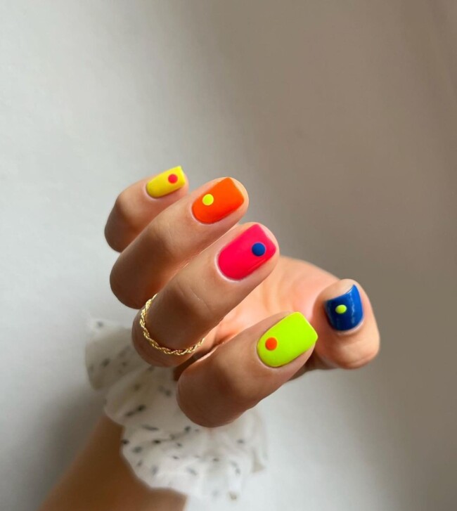 summer nail colors, summer nail colors 2022, nail colours summer 2022, trending nail colors 2022, 2022 nail colors by month, late summer nail colors, summer nail polish colors, popular nail colors summer 2022