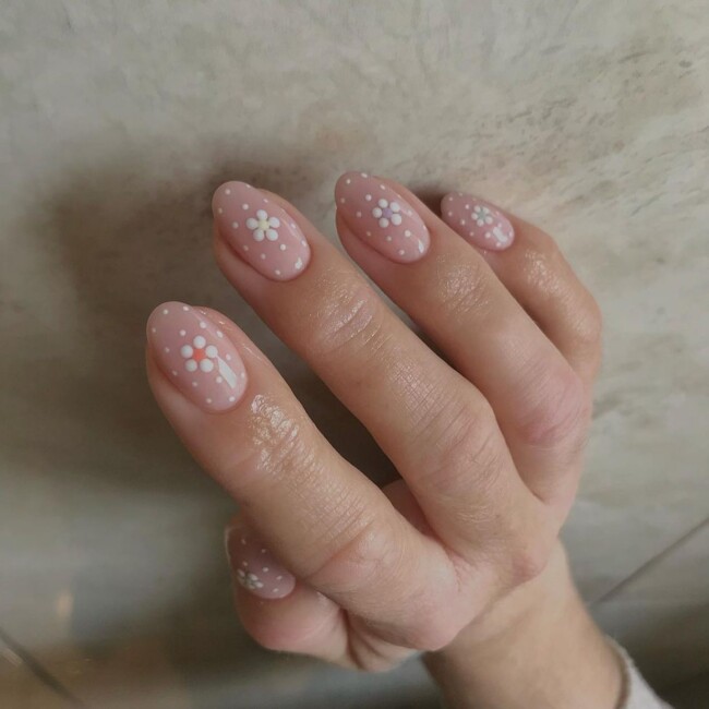 40 Nude Nail Designs For Any Occasion — Flower & Dot Nail Art