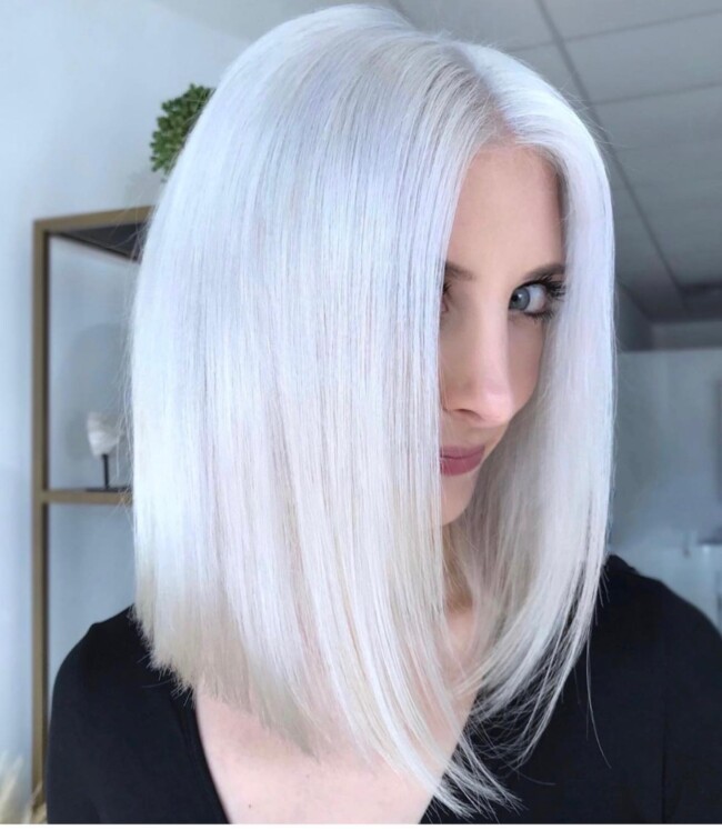 32 Shoulder Length Haircuts — Platinum Lob Haircut