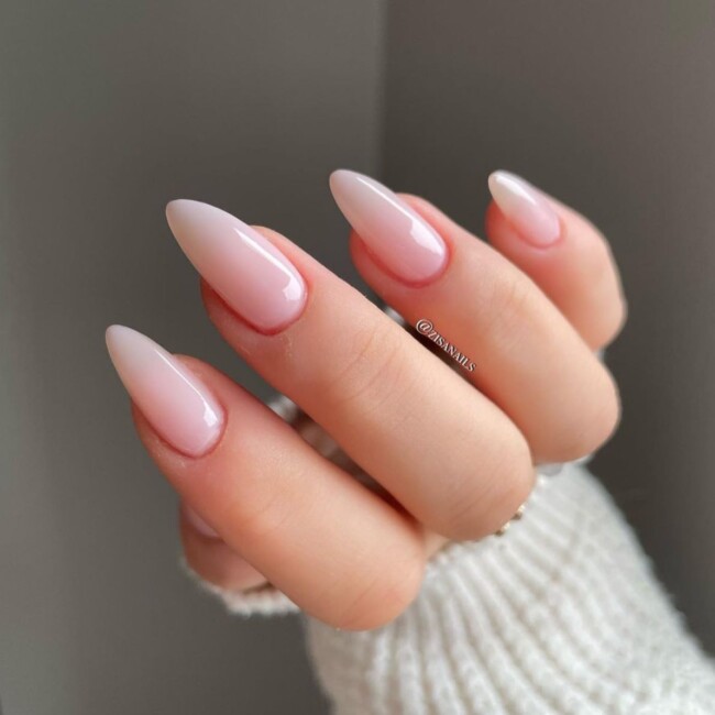 nude nails, nude nails 2022, classy nude nails, nude nails design, nude short nails, nude nail designs 2022, neutral color nail designs, nude pink nails, nude nails with glitter, nude acrylic nail designs