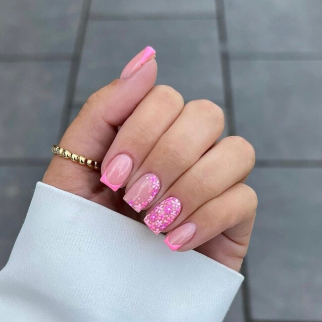 35 Cute Nail Designs for Spring and Summer — Pink Flower and Pink French Nails