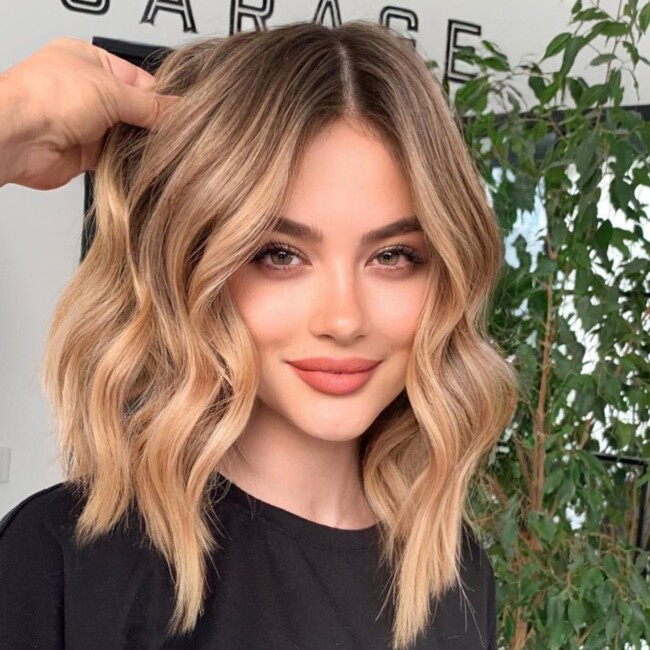 32 Shoulder Length Haircuts — Sunflower Blonde Lob Haircut