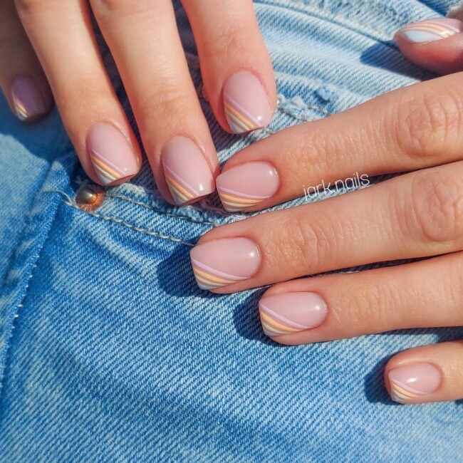 35 Cute Nail Designs for Spring and Summer — Pastel Line Side French Nails