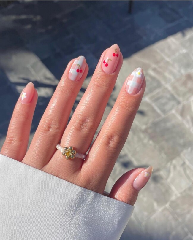 cute nail designs, spring nails , summer nails, summer nails 2022, summer nails designs, summer nails acrylic, summer nails pink, summer nails gel, summer nails short, nails design 2022, nails art designs, acrylic nails designs, nails design images, gel nail designs 2022, beautiful nails design