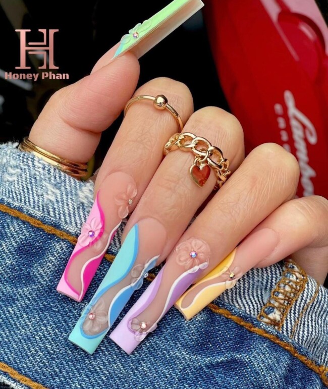 42 Hottest Acrylic Spring Nail Designs — Abstract Pastel Nail Design