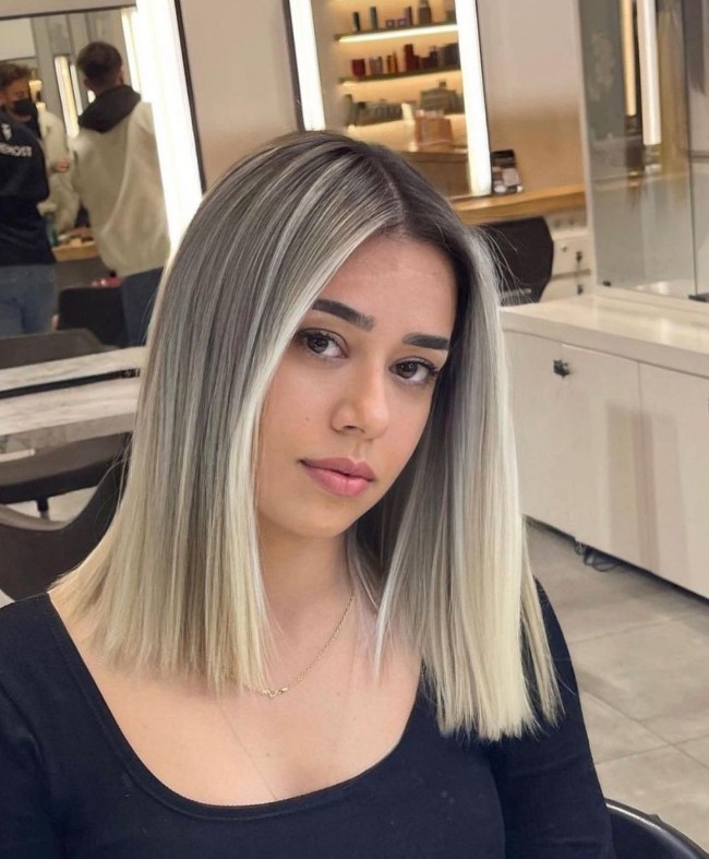 33 Medium Length Blonde Hairstyles 2022 — Light Blonde Moneypiece Lob ...