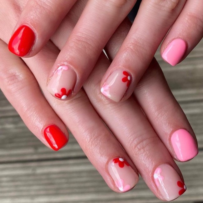 30 Mix and Match Short Nail Ideas — Flower Red & Pink Nails