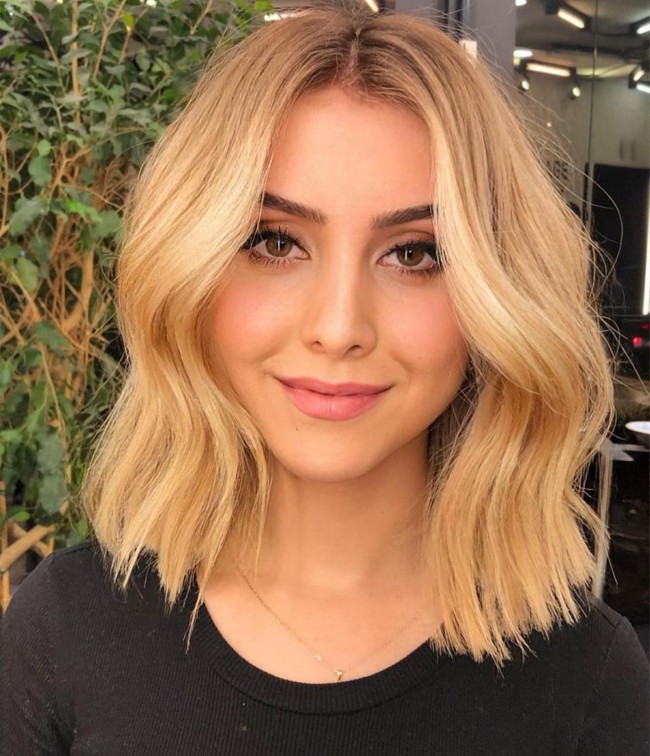 33 Medium Length Blonde Hairstyles 2022 — Dark Blonde Lob Haircut