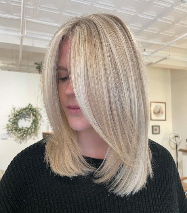 33 Medium Length Blonde Hairstyles 2022 — Vanilla Blonde Lob with Bangs
