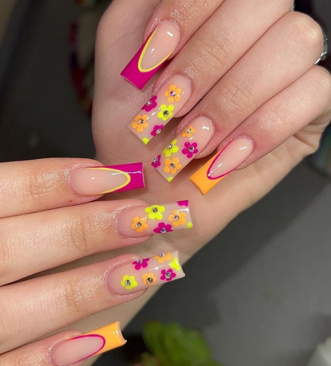 70 Pretty Nails That Are Appropriate To Wear in Summer — Dark Pink and Orange Flower & French Nails