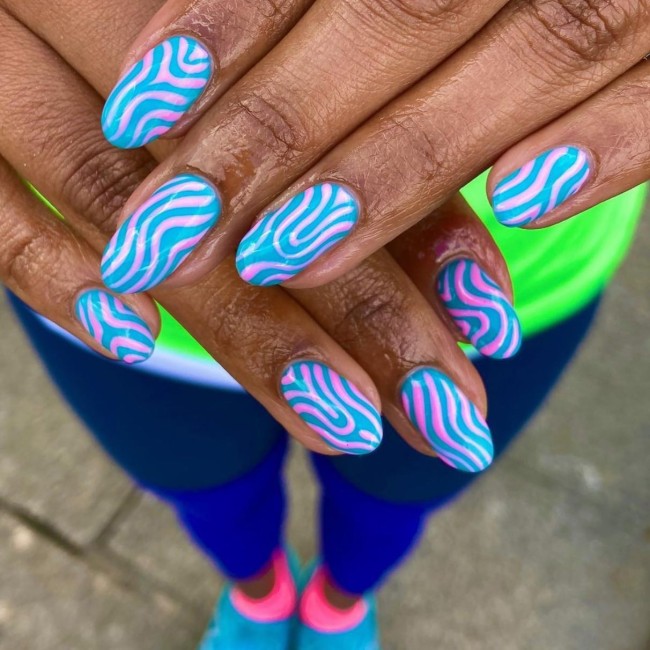 70 Pretty Nails That Are Appropriate To Wear in Summer — Pink Wavy Blue Oval Nails