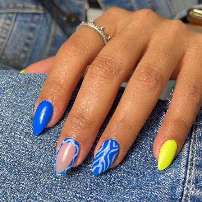 70 Pretty Nails That Are Appropriate To Wear in Summer — Blue and Neon Nails