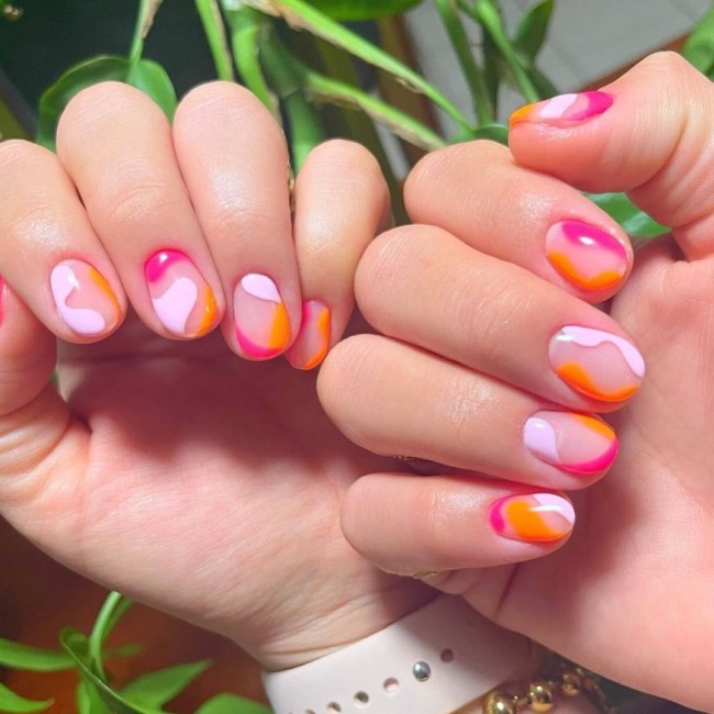 70 Pretty Nails That Are Appropriate To Wear in Summer — Pink and Orange Short Nails