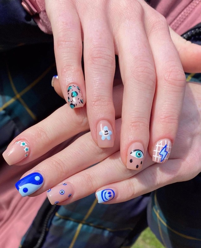 70 Pretty Nails That Are Appropriate To Wear in Summer — Mixed Blue Nail Art