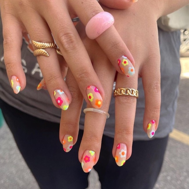 70 Pretty Nails That Are Appropriate To Wear in Summer — Bright Flower Clear Base Nails