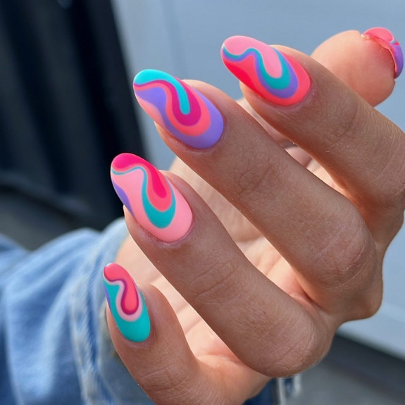 34 Bright Summer Nails — Colorful and Bright Swirl Oval Nails