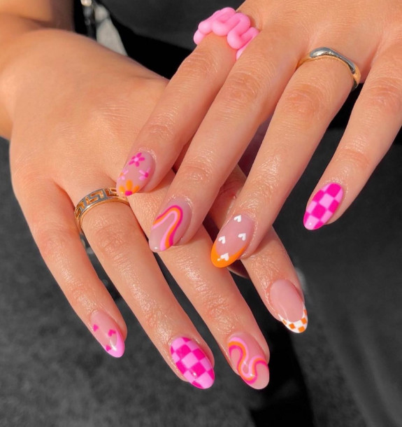 34 Bright Summer Nails — Pink and Orange Summer Nail Design