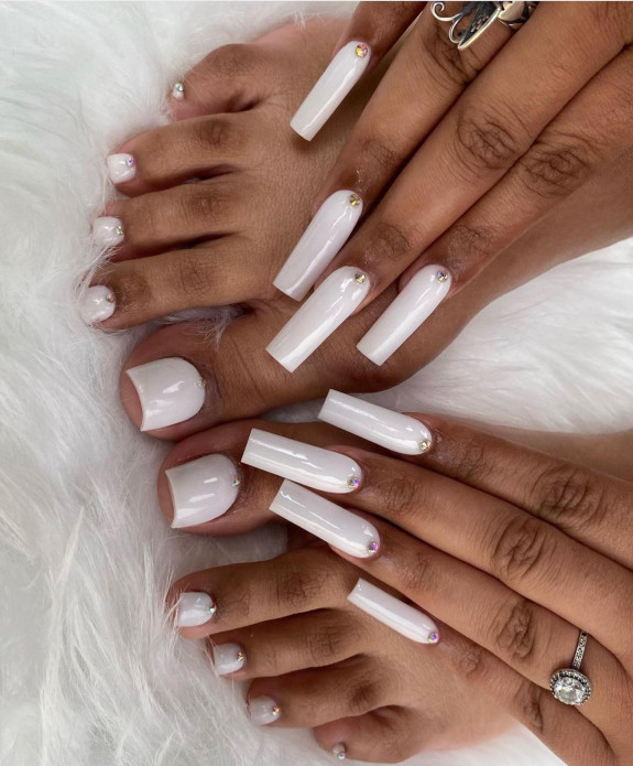 50 Best Prom Nail Designs — Simple White Acrylic Nails 5460