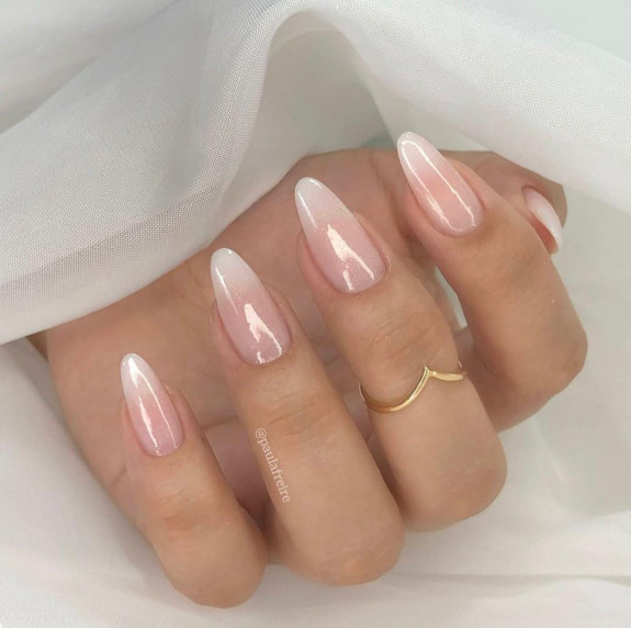 40 Classy Graduation Nails — Shimmery Nude Pink Gel Nails