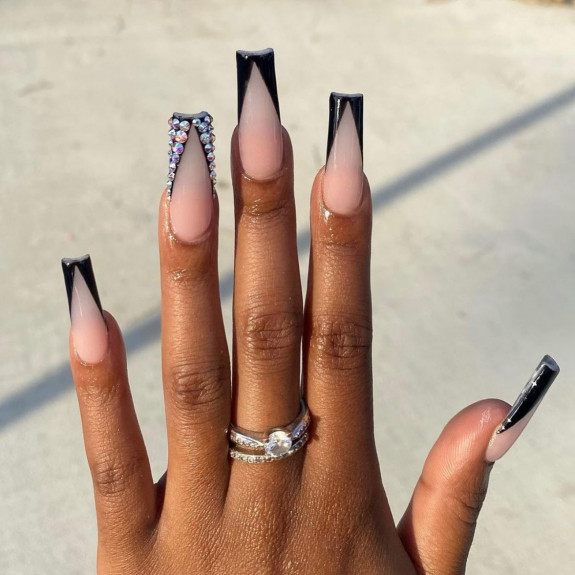 40+ Black French Tip Nails — Black V French Tip Nails