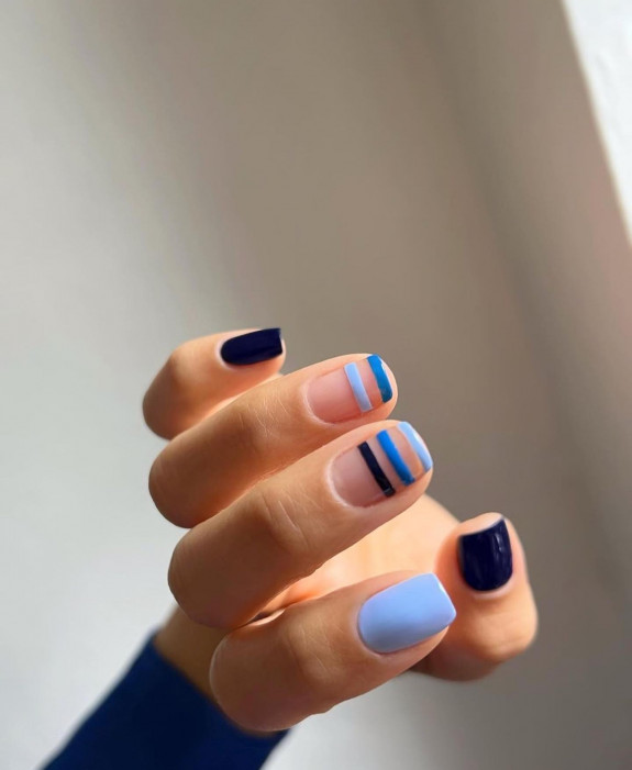 40+ Cute Short Nail Designs for 2022 — Blue and Black Nails