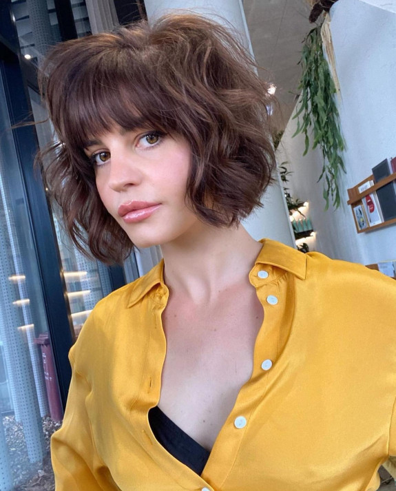 40 Trendy Bob and Lob Haircuts — Long French Bob Haircut + Fringe