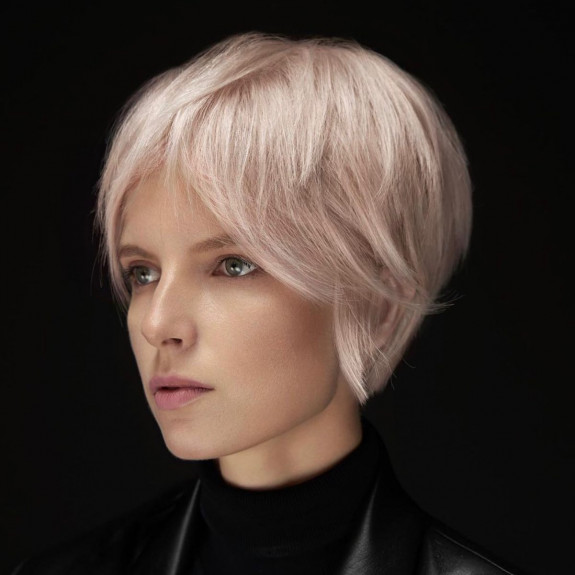 30 Cute Bixie Haircut Ideas — Subtle Pink Short Haircut