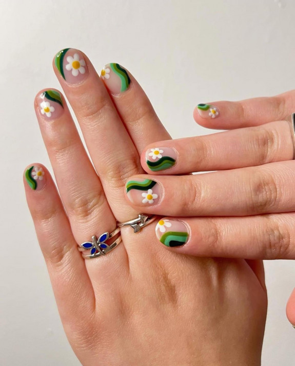 40+ Cute Short Nail Designs for 2022 — Rainbow Green and Flower Short Nails