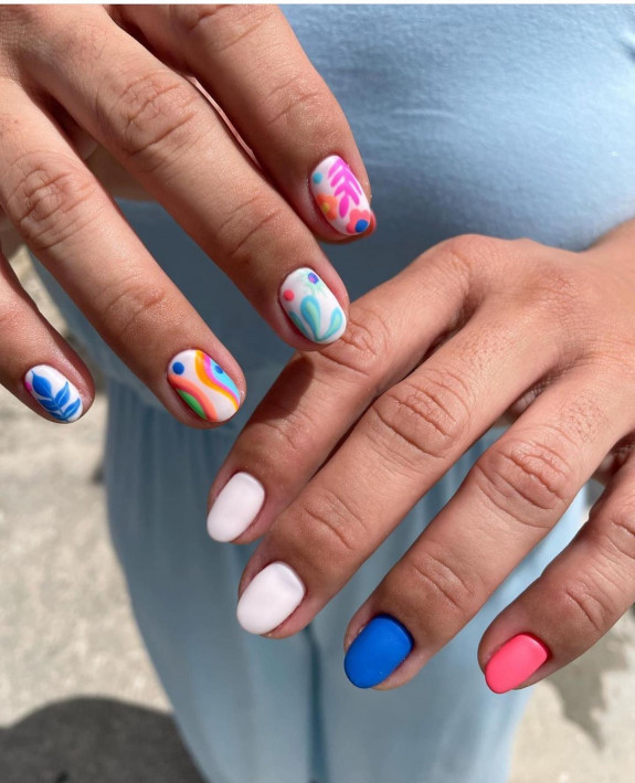 40+ Cute Short Nail Designs for 2022 — Bright Bold Summer Nails